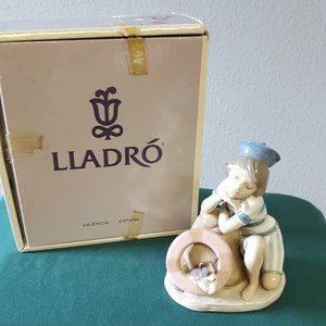 1997 Retired LLadro Monday's Child (boy figurine)